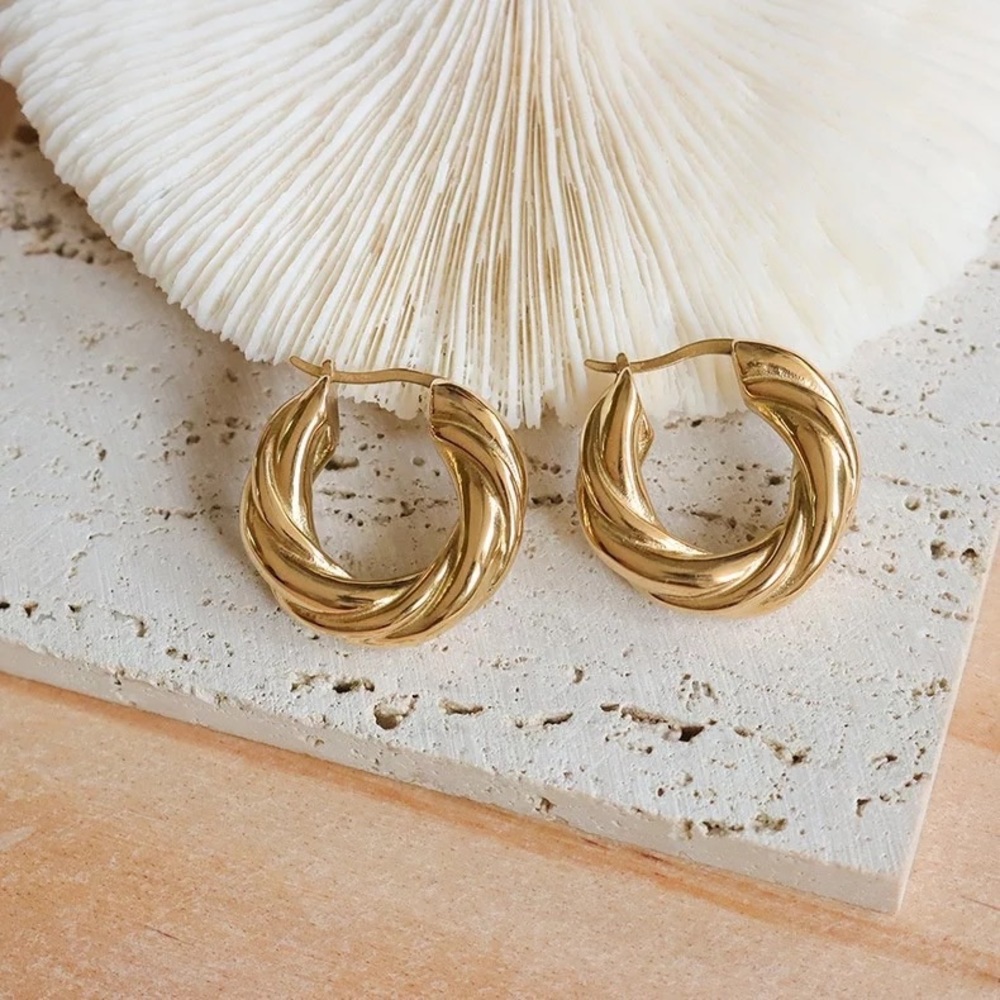 18k Gold plated hoop earrings